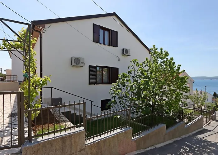 Guest house Triple 2362c Selce