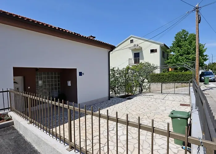 Triple 2362c Guest house 2*