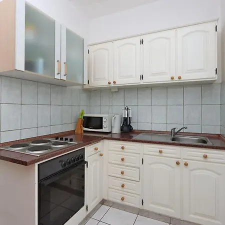 Pensionat Triple 2362c Selce